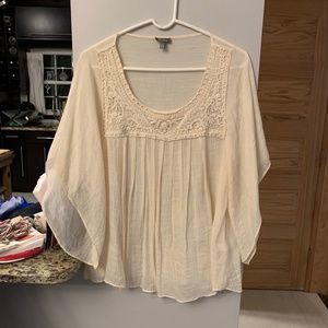 Neiman Marcus Ivory Lace Flowy Boho Tunic - Large